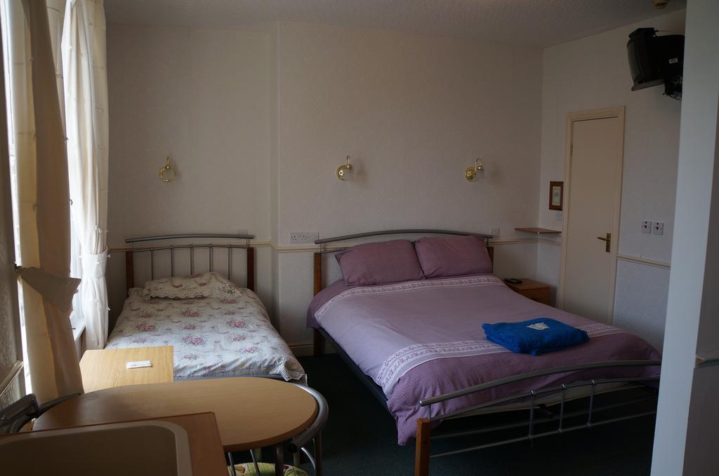 The Captain Guesthouse スカーバラ エクステリア 写真
