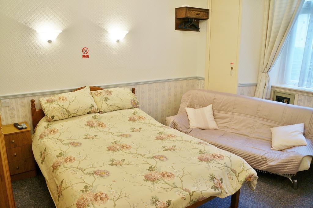 The Captain Guesthouse スカーバラ 部屋 写真
